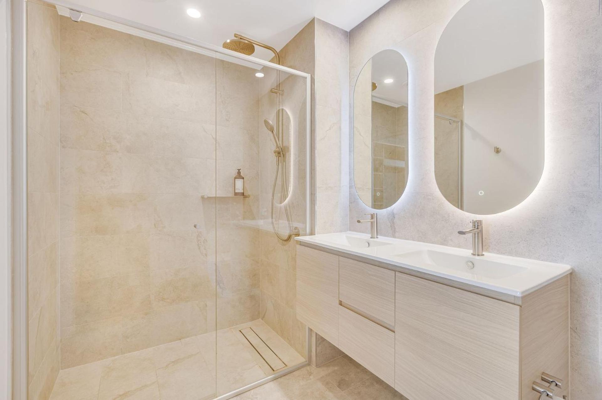 Sol Unit 602 * Gold Coast